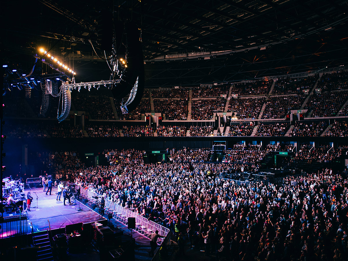 Country to Country Stage